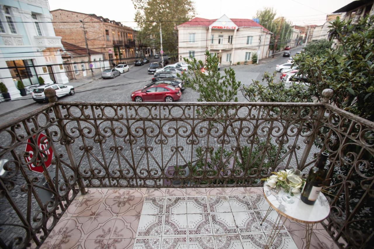 Moedani-Very Center Apartments In Kutaisi Exterior foto